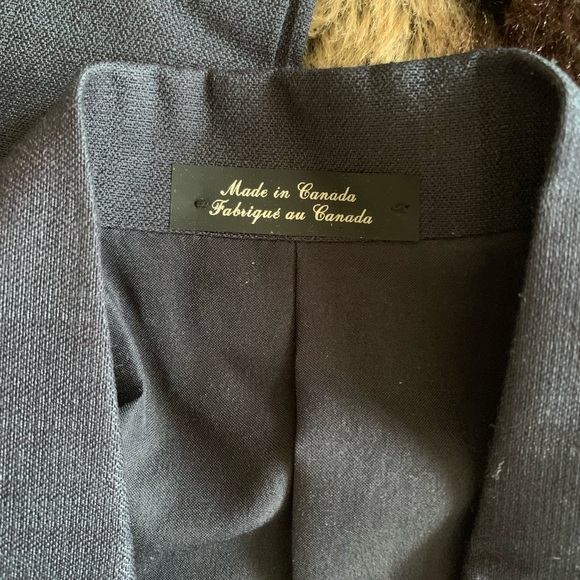 Boys suit - Picture 2 of 5